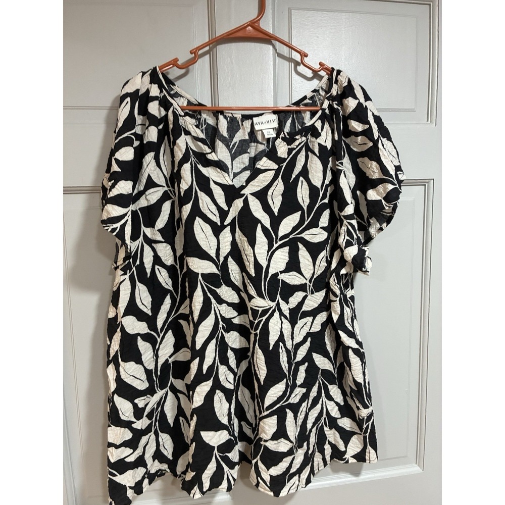 Ava & Viv Cream and Black Leaf Pattern Flutter Sleeve Women Blouse Plus Size 2X